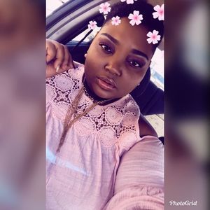 Meet your Posher, Jasmine